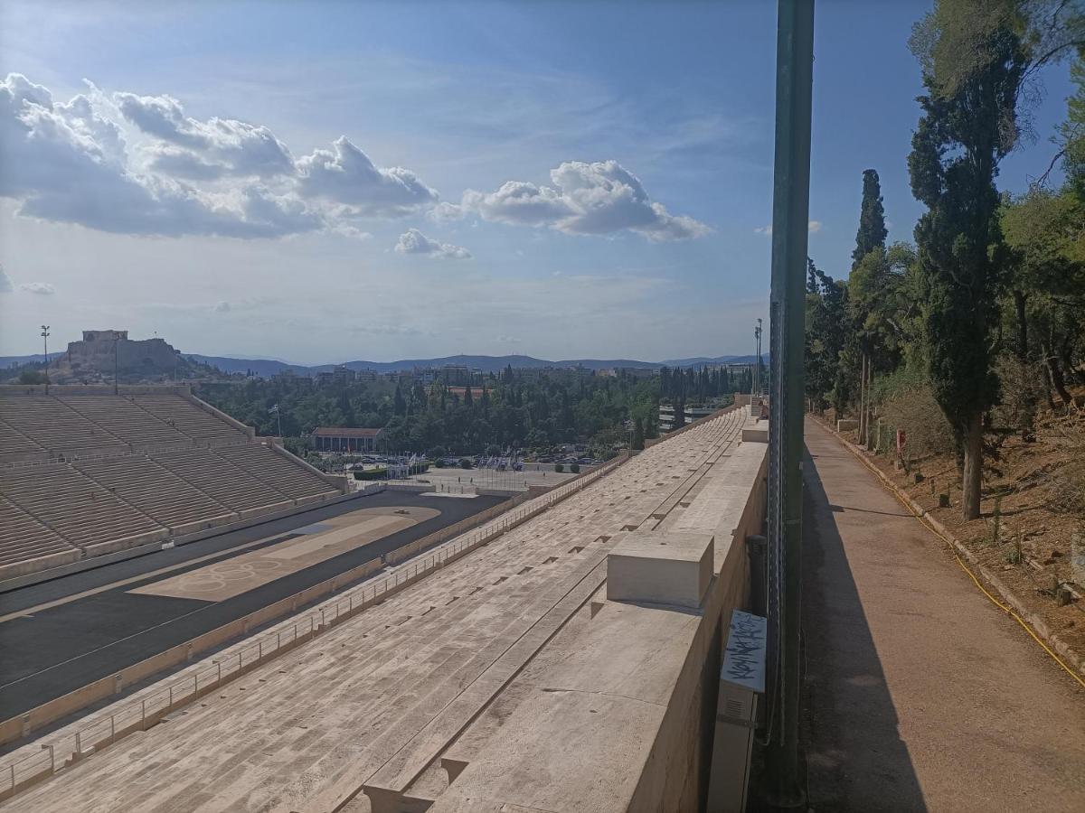Kallimarmaro Refuge Athens Ngoại thất bức ảnh